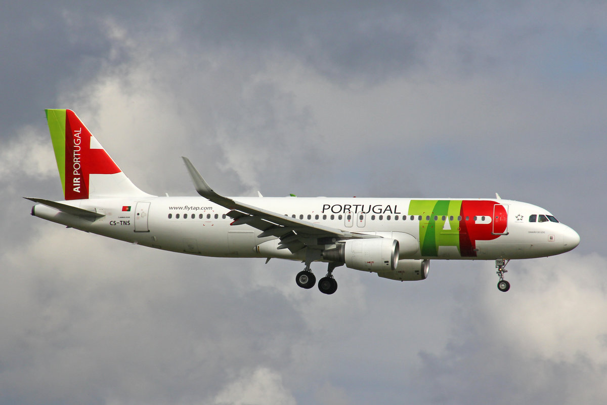 TAP Air Portugal, CS-TNS, Airbus A320-214,  D. Afonso Henriques , msn: 4021, 11.Oktober 2020, ZRH Zürich, Switzerland.