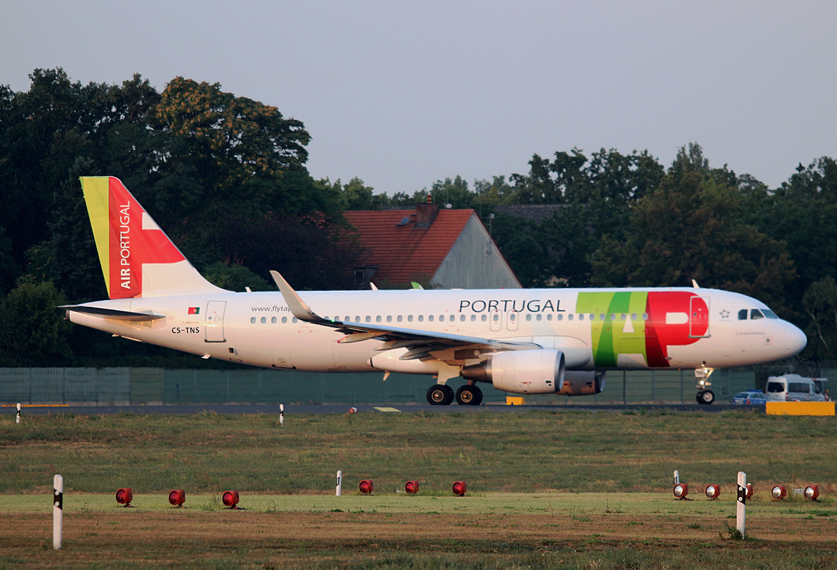 TAP, Airbus A 320-214, CS-TNS, TXL, 01.09.2018