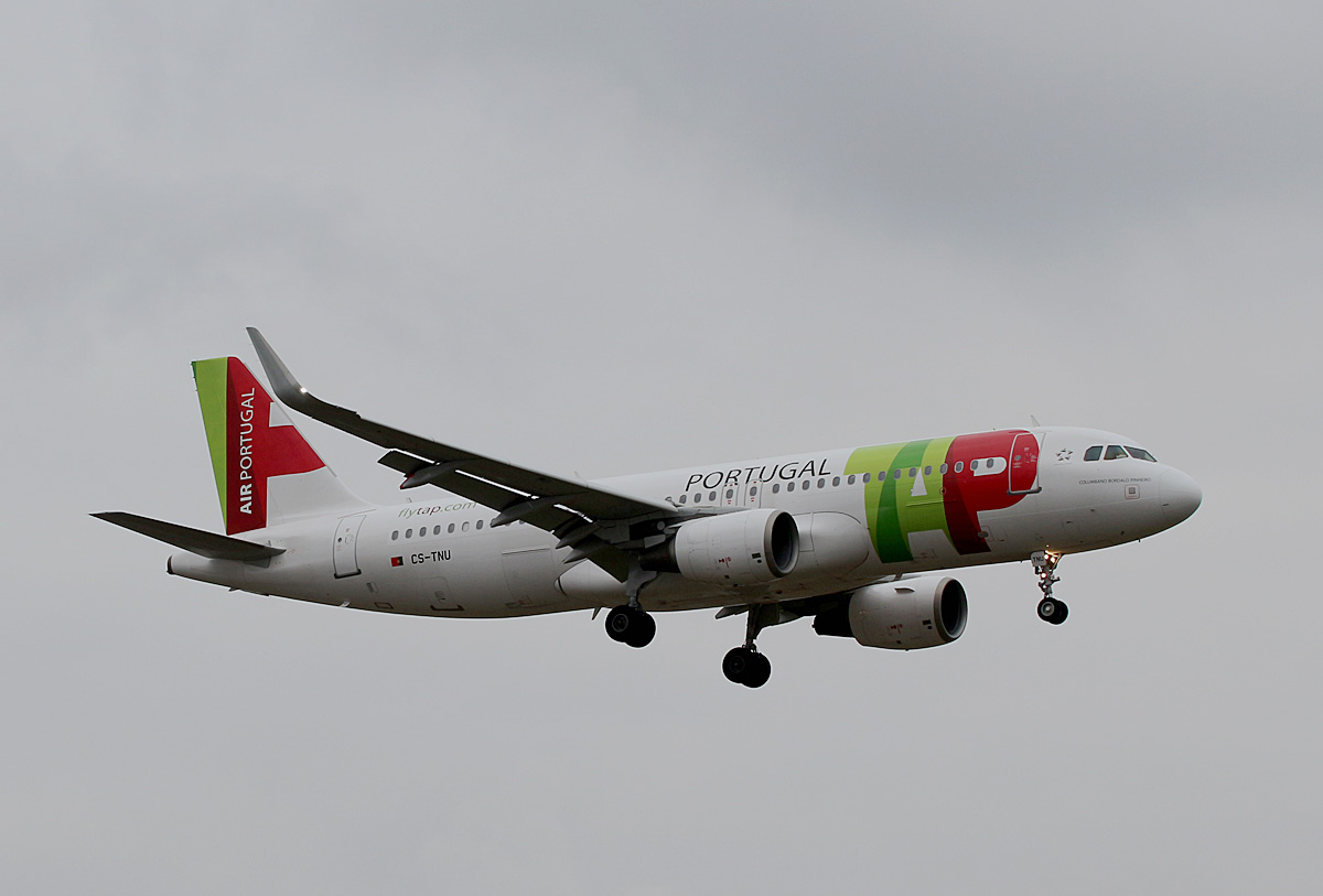 TAP, Airbus A 320-214, CS-TNU, TXL, 02.03.2019