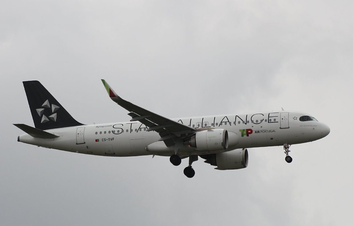 TAP, Airbus A 320-251N, CS-TVF, BER, 09.06.2026