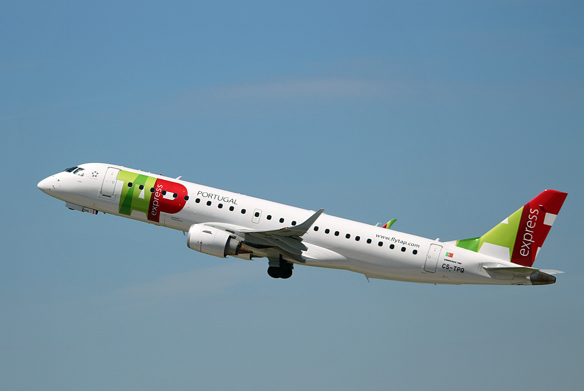 TAP. ERJ-190-100LR, CS-TPQ, DUS, 17.05.2017