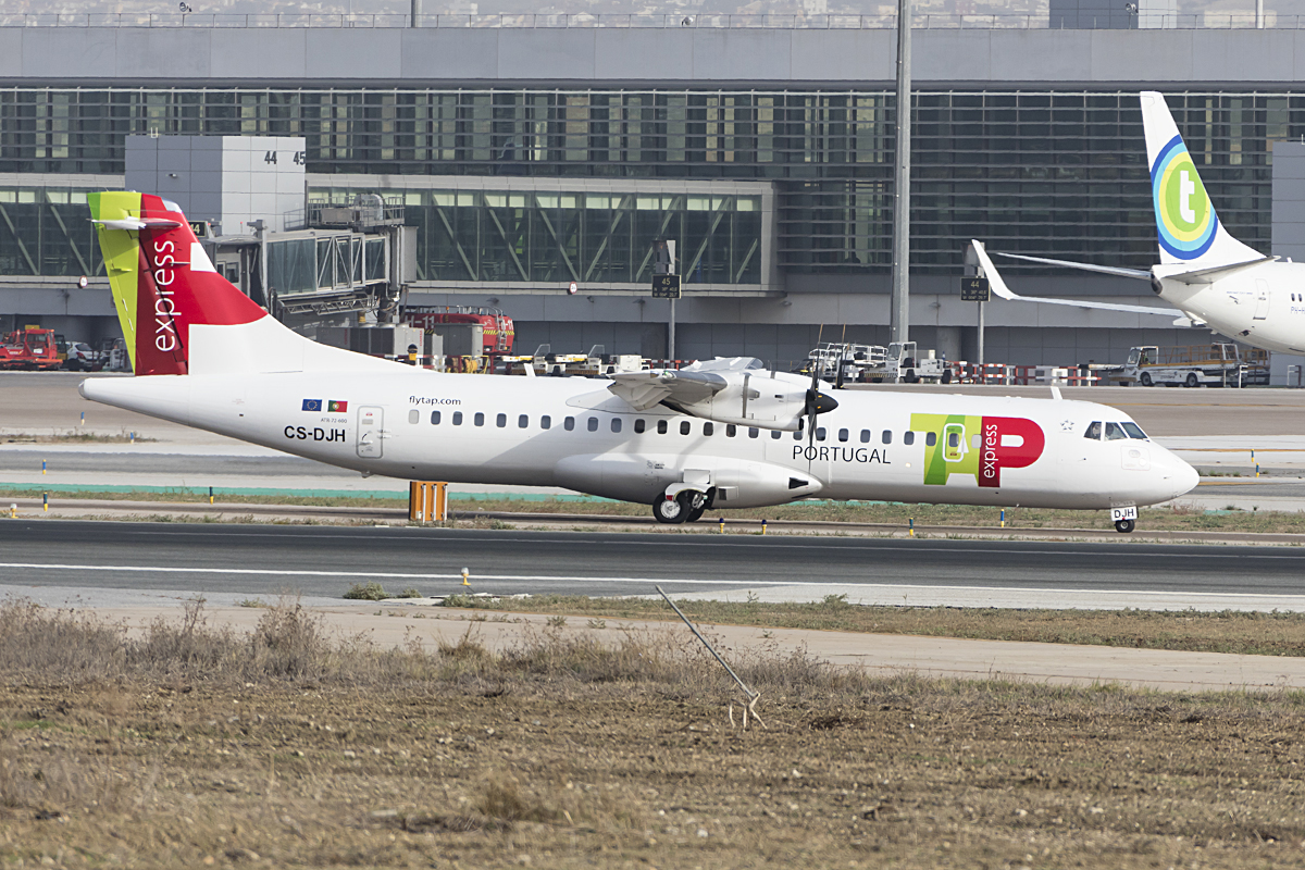 TAP - Express, CS-DJH, ATR, ATR-72-212, 27.10.2016, AGP, Malaga, Spain 



