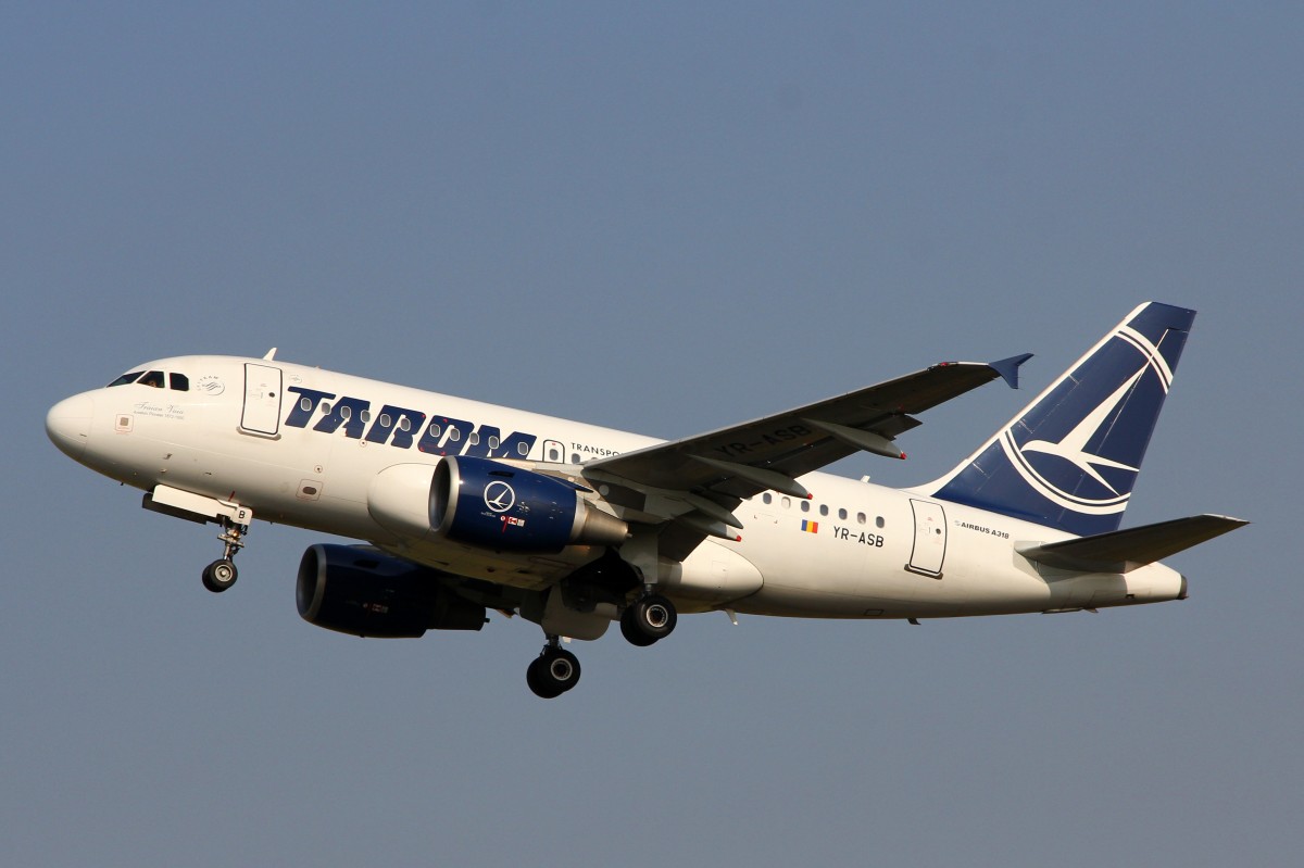 Tarom Romanian Air Transport, YR-ASB, Airbus A318-111, msn: 2955,  Traian Vuia , 3.Juli 2015, AMS Amsterdam, Netherlands.