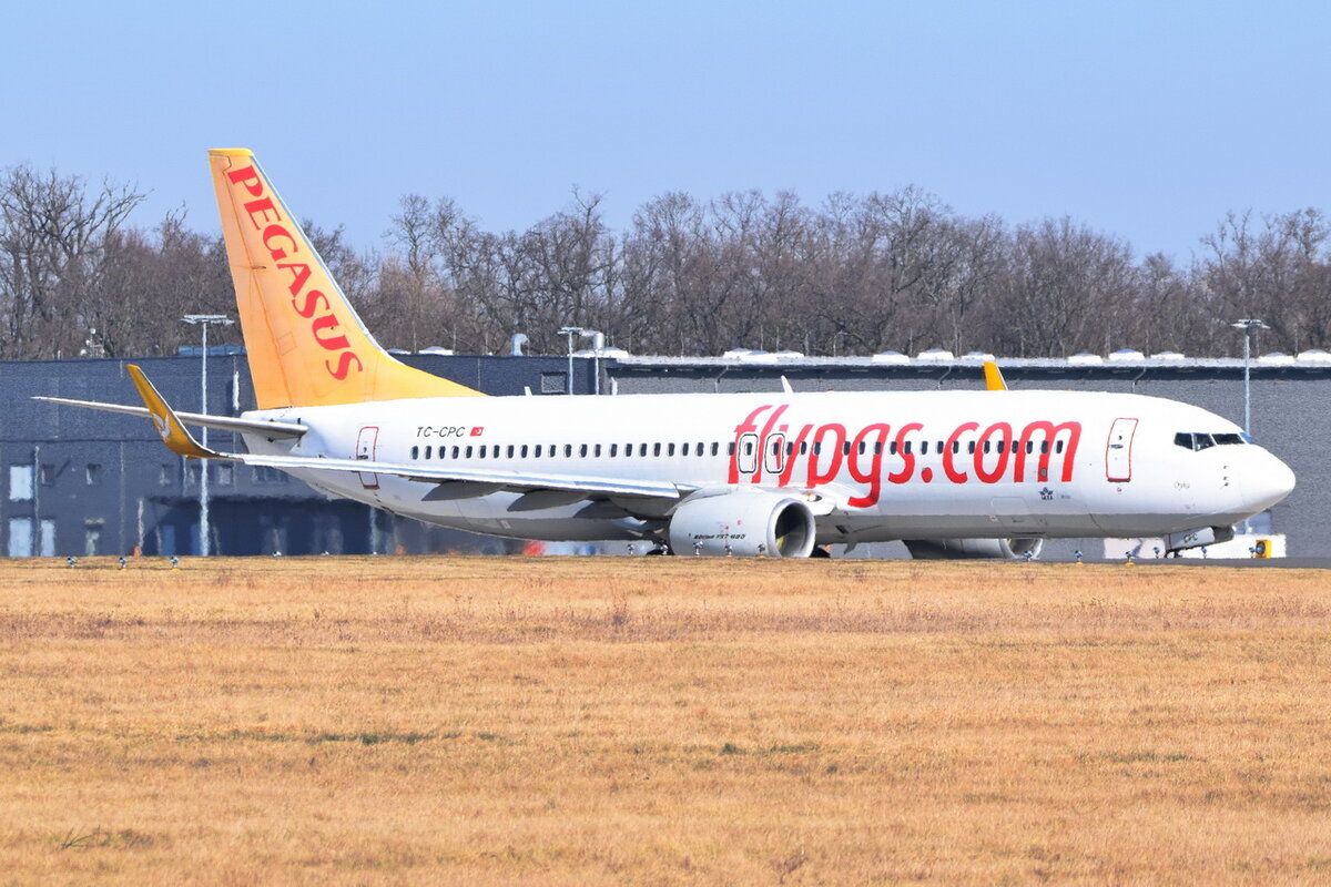 TC-CPC , Pegasus , Boeing 737-82R(WL) , 13.03.2022 , Berlin-Brandenburg  Willy Brandt  , BER , 