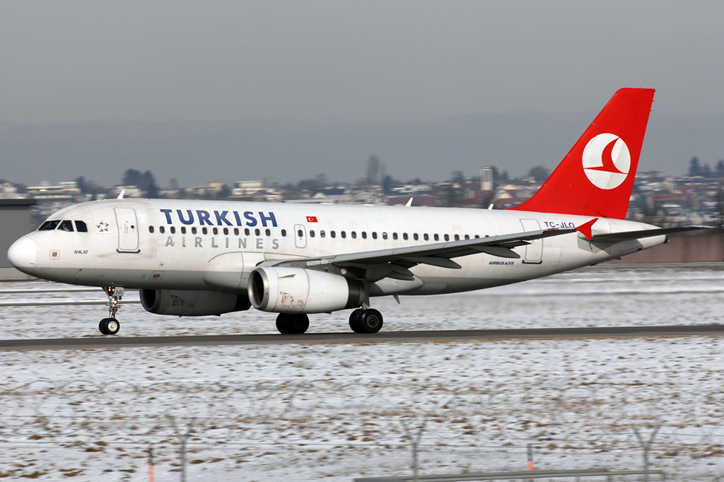 TC-JLO  Airbus A319-132 03.02.2015