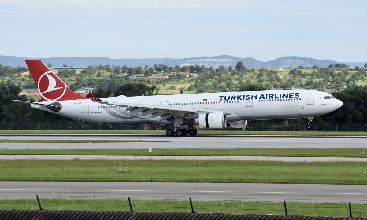 TC-JOD / Turkisch Airllines / A333 / 31.07.2021 / STR / EDDS

