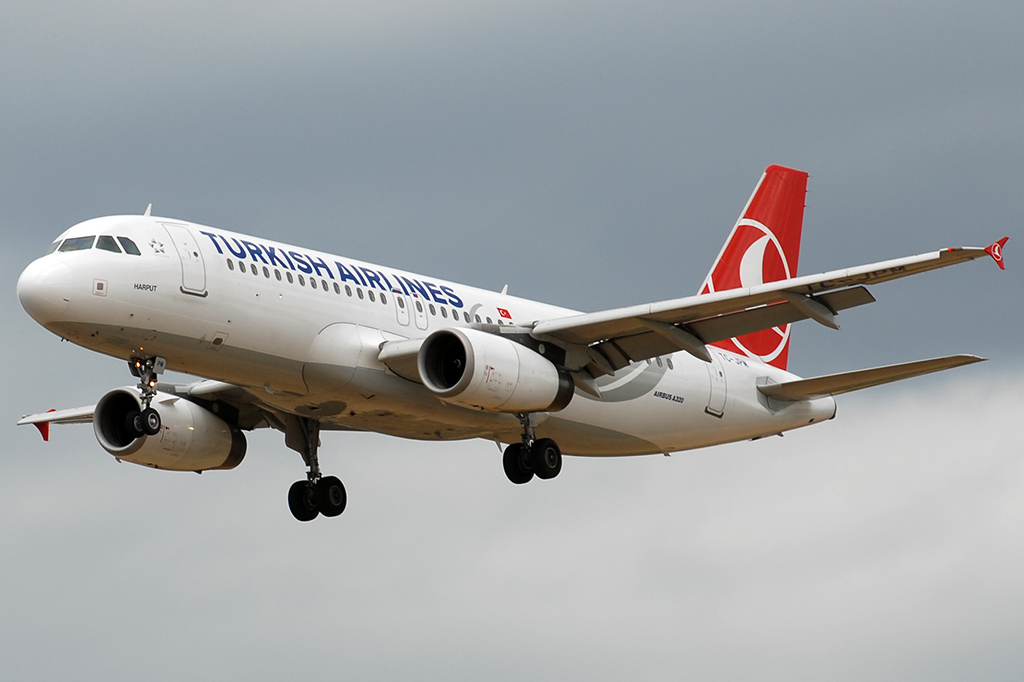 TC-JPM Airbus A320-232  20.07.2015