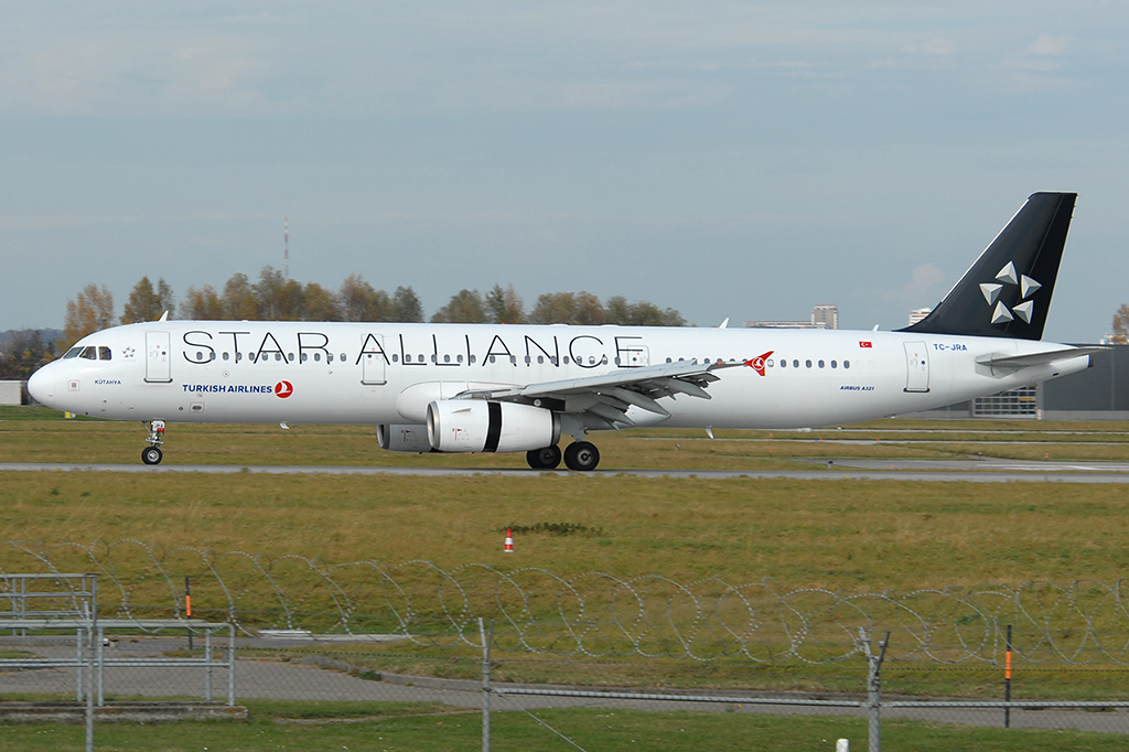 TC-JRA Airbus A321-232 04.11.2017