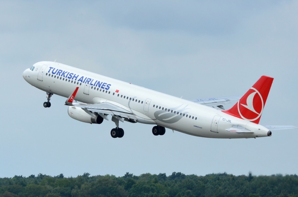 TC-JSL Turkish Airlines Airbus A321-231 (WL)  gestartet in Tegel 13.06.2014