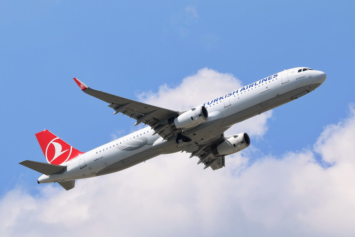 TC-JTI Turkish Airlines Airbus A321-231(WL)  , MUC , 12.05.2018