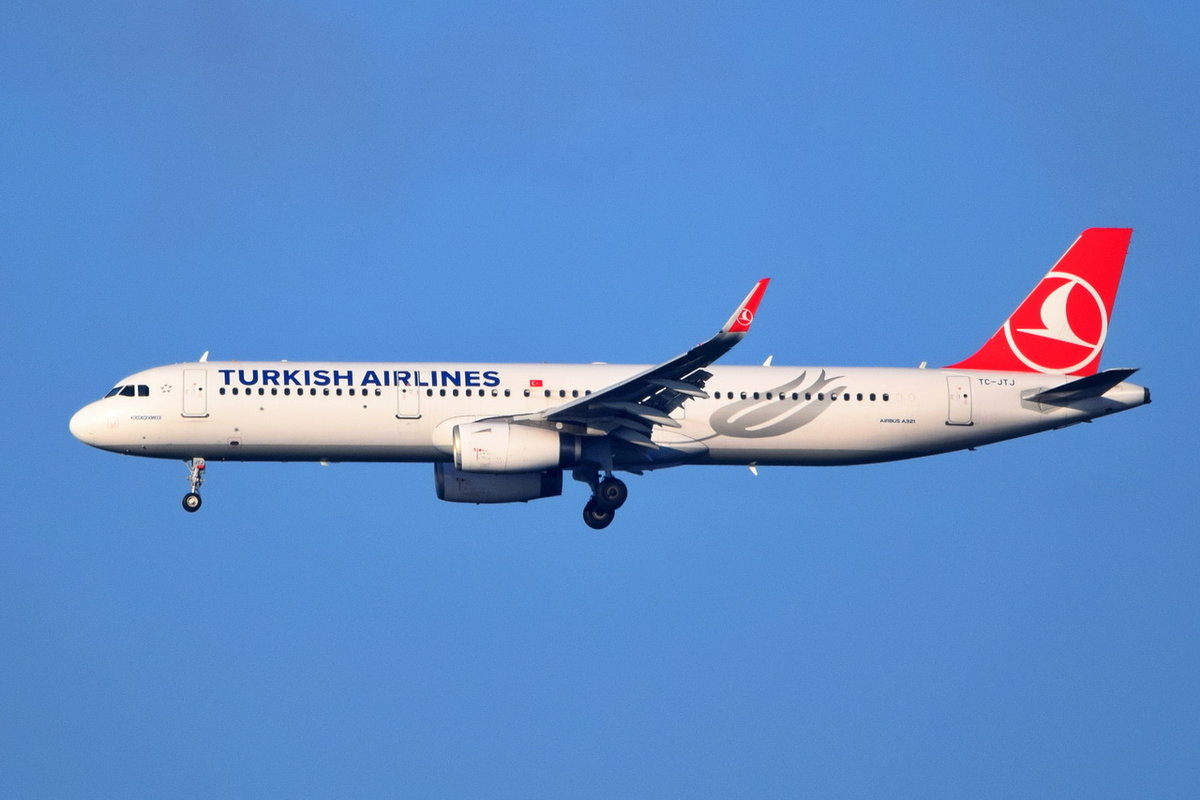 TC-JTJ Turkish Airlines Airbus A321-231(WL)  , FRA , 07.12.2017