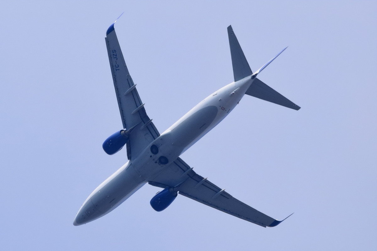 TC-JZS Anadolu Jet Boeing 737-8JP(WL) , über Potsdam , am 13.08.2020