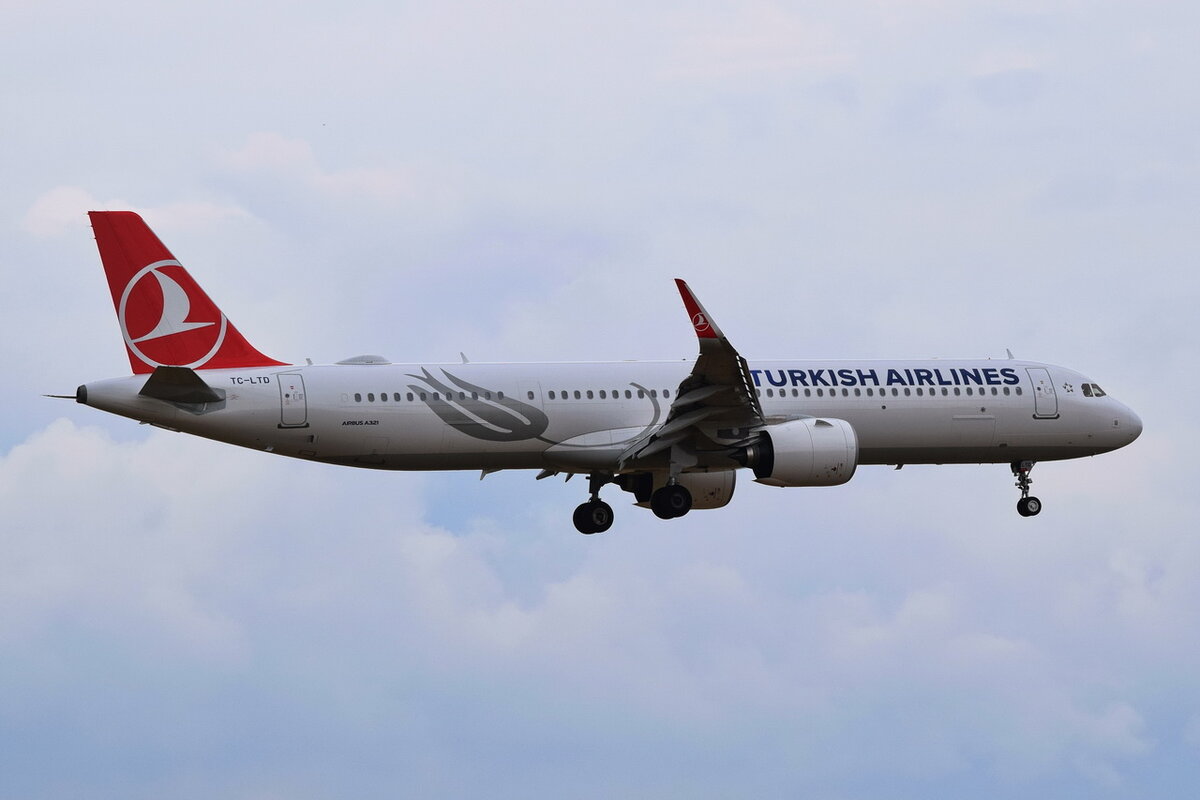 TC-LTD , Turkish Airlines , Airbus A321-271NX ,  Berlin-Brandenburg  Willy Brandt  , BER , 24.06.2021 