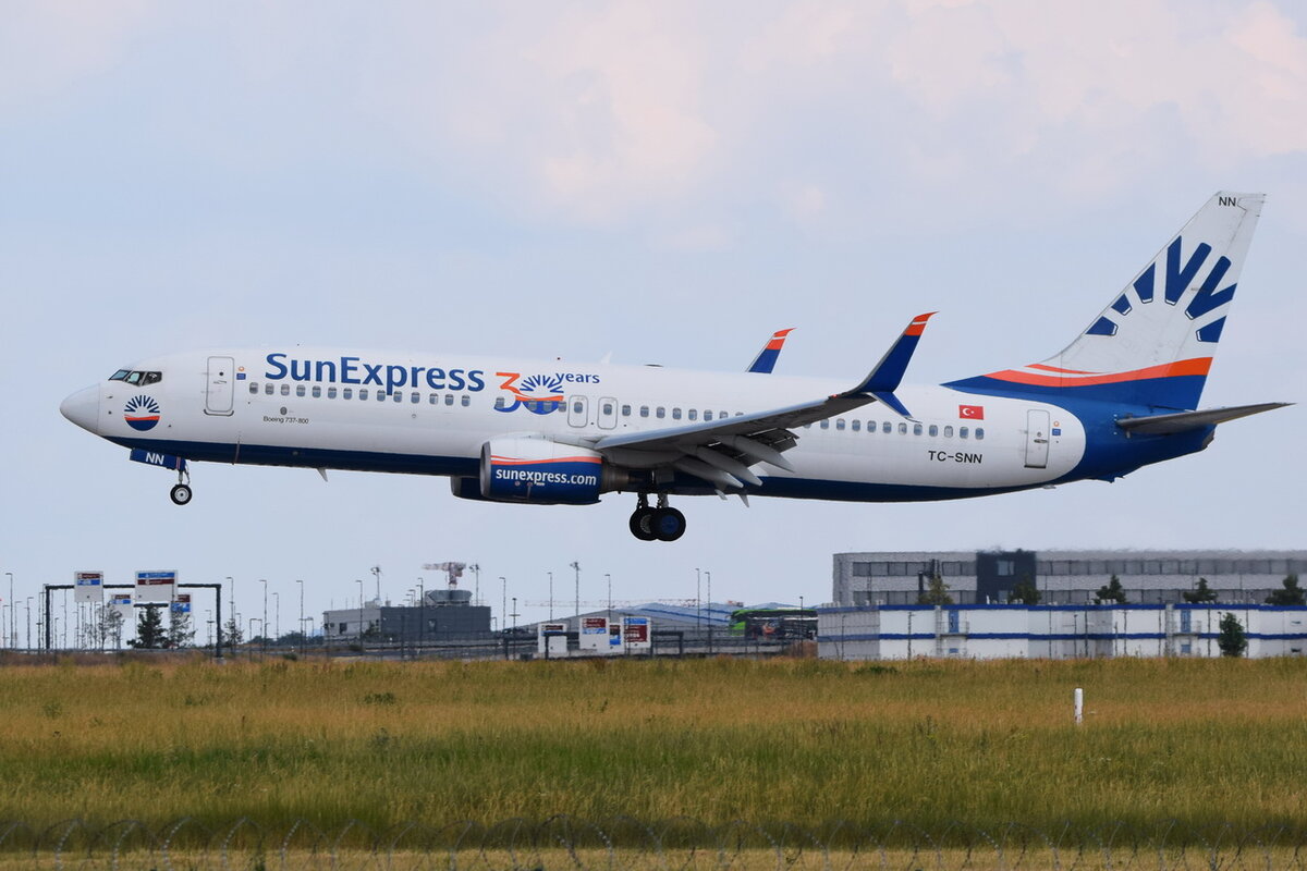 TC-SNN , SunExpress , Boeing 737-8HC(WL) , 26.06.2021 ,Berlin-Brandenburg  Willy Brandt  , BER , 