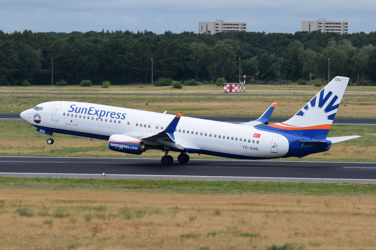 TC-SOG SunExpress Boeing 737-8HC(WL)  , TXL , 13.06.2018