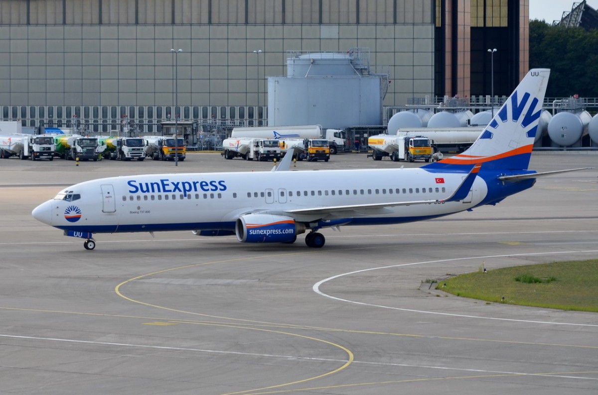 TC-SUU SunExpress Boeing 737-86Q (WL)   gelandet in Tegel am 21.08.2014