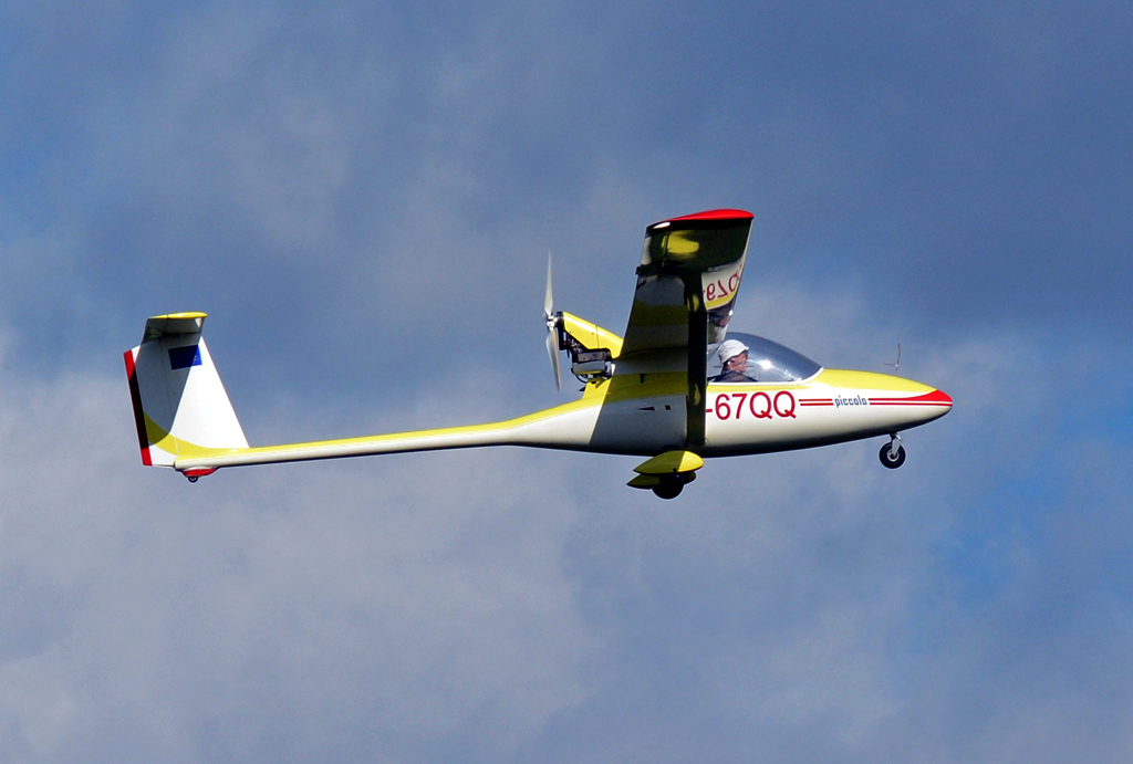 Technoflug Piccolo B, F67QQ beim Start von Bonn-Hangelar - 14.10.2014
