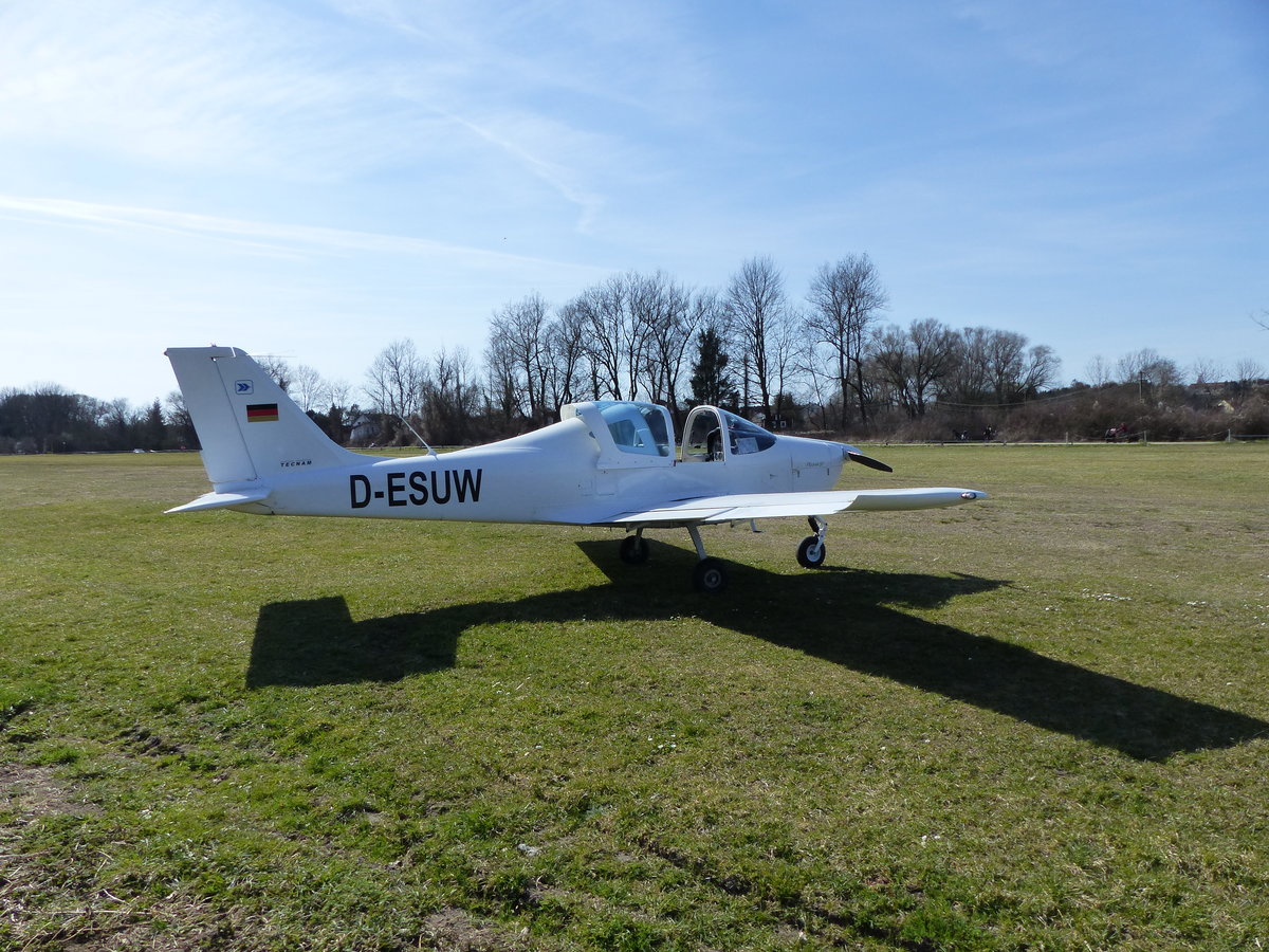 Tecnam P 2002 H, D-ESUW abgestellt in Moosburg auf der Kippe ( EDPI ) am 29.3.2021