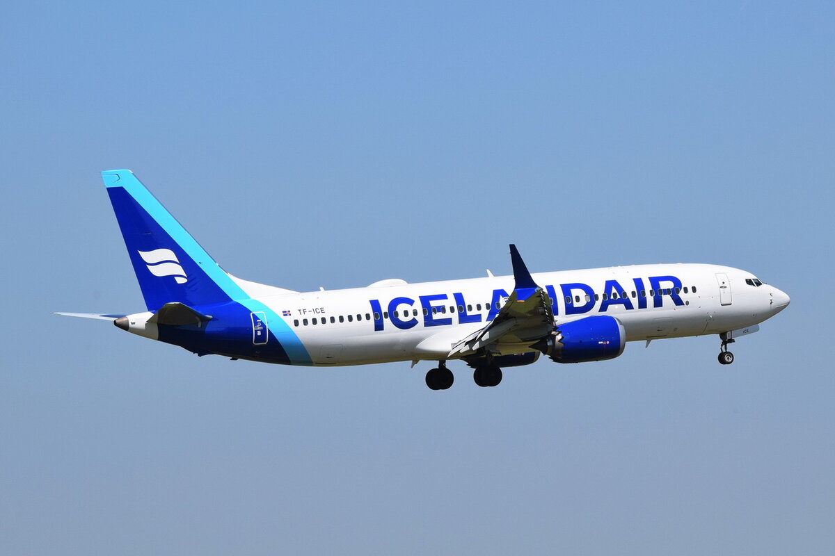 TF-ICE , Icelandair , Boeing 737-8 MAX ,  Berlin-Brandenburg  Willy Brandt  , BER , 18.05.2022 ,