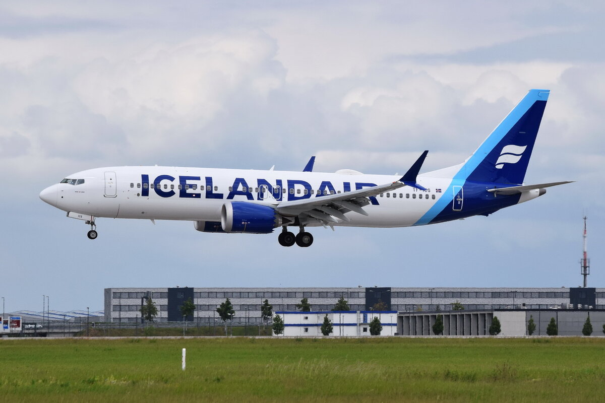 TF-ICS , Icelandair , Boeing 737-8 MAX , 29.05.2022 , Berlin-Brandenburg  Willy Brandt  , BER , 