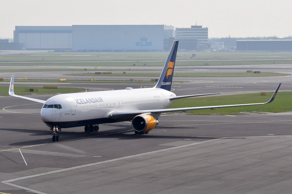 TF-ISN Icelandair Boeing 767-319(ER)  , AMS , 14.03.2017