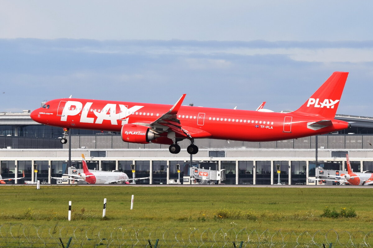 TF-PLA , PLAY , Airbus A321-251N ,  Berlin-Brandenburg  Willy Brandt  , BER , 17.10.2021