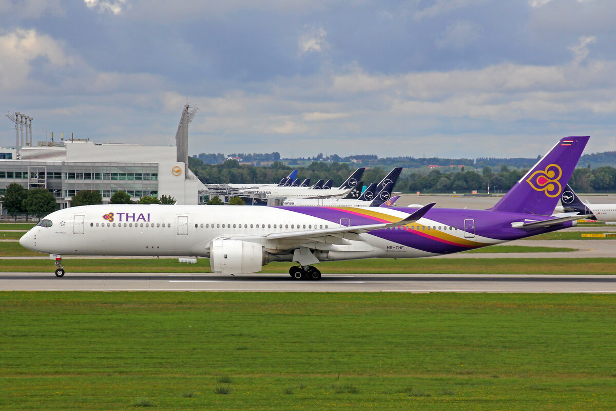 Thai Airways International, HS-THE, Airbus A350-941, msn: 111,  Chai Badan / ชัยบาดาล , 11.September 2022, MUC München, Germany.