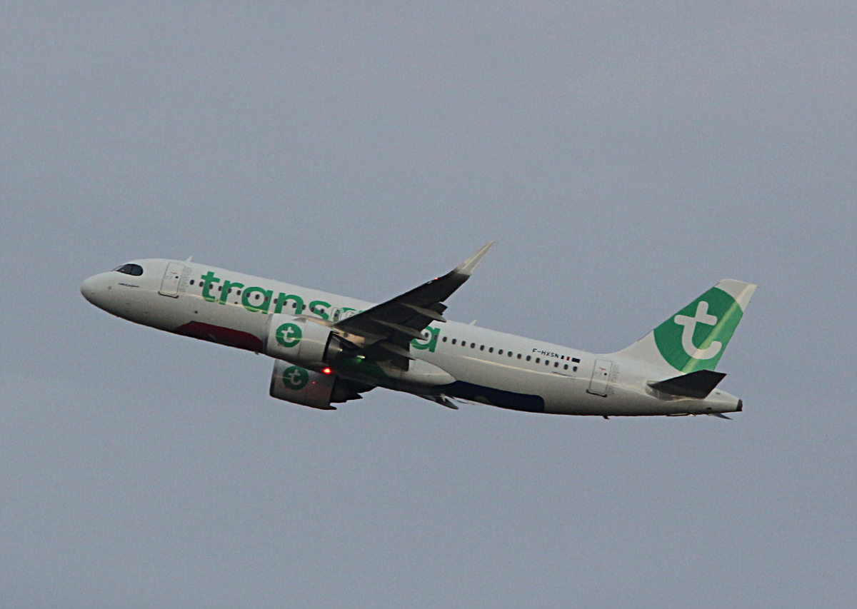 Transavia France, Airbus A 320-252, F-HXSN, BER, 19.12.2025