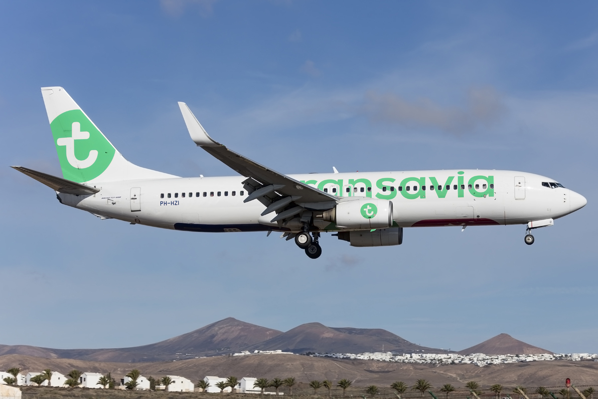 Transavia, PH-HZI, Boeing, B737-8K2, 17.04.2016, ACE, Arrecife, Spain 



