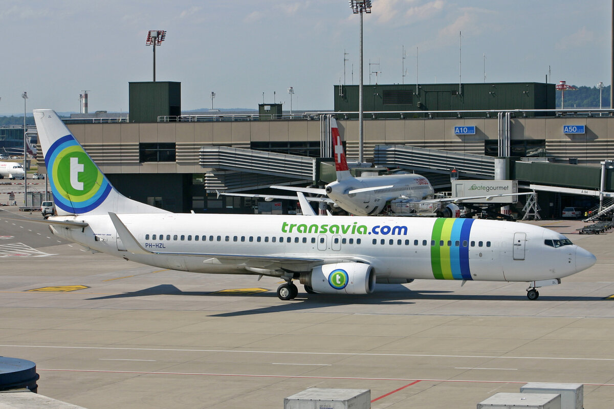 Transavia, PH-HZL, Boeing B737-8K2, msn: 30391/814, 22.Juni.2008, ZRH Z�rich, Switzerland.