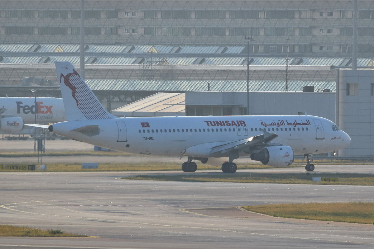 TS-IML Tunisair Airbus A320-211  , MUC , 11.05.2018
