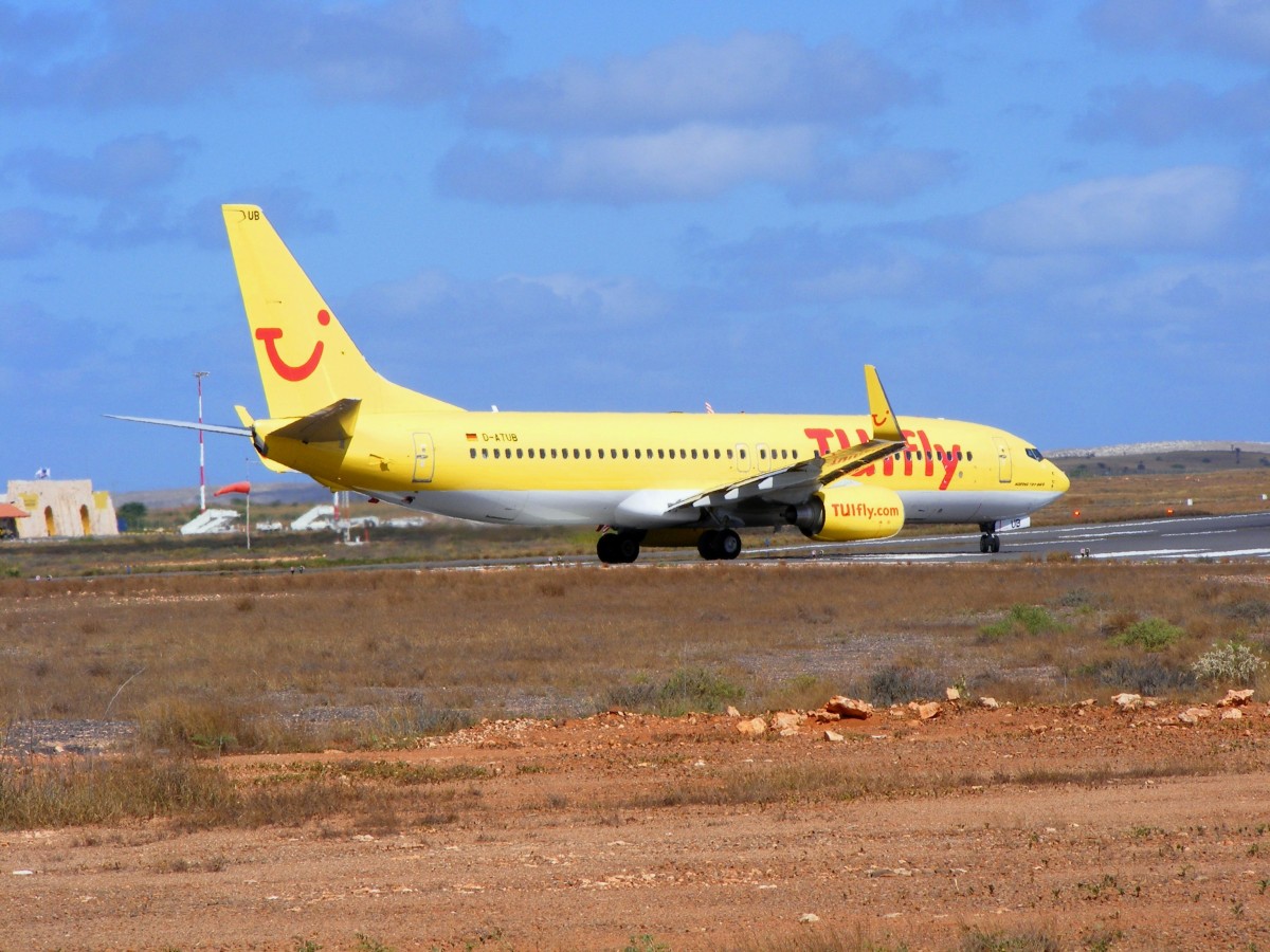 TUI Airlines, Boeing 737-8K5(WL),D-ATUB, Boa Vista Rabil Airport (GVBA),23.11.2013