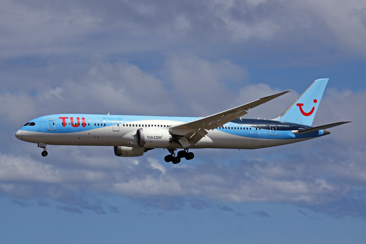 TUI Airways, G-TUIJ, Boeing B787-9, msn: 44578/439,  Pixi Dust , 30.Mai 2022, ACE Lanzarote, Spain.