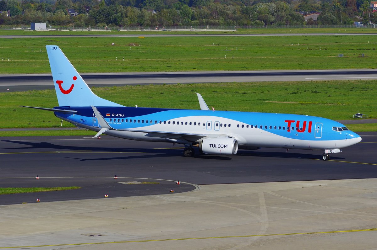 TUI  Boeing 737-800, D-ATUJ, 06.10.2018 Düsseldorf