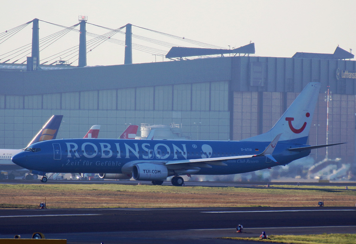 Tuifly, Boeing B 737-8K5, D-ATUI, TXL, 20.12.2019
