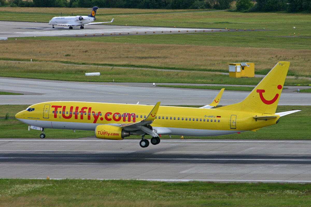 TUIFly, D-AHFU, Boeing B737-8K5, msn: 30414/703, 23.Juni 2007, ZRH Zürich, Switzerland.