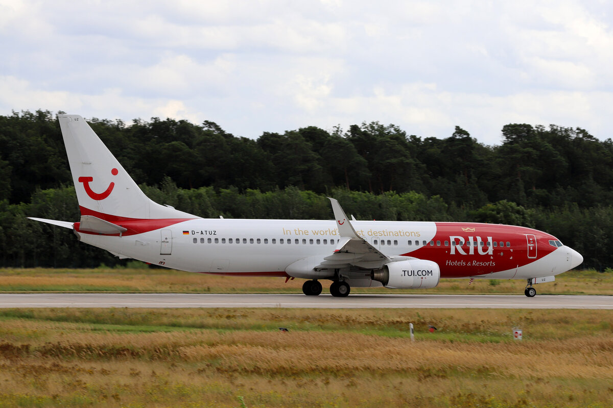 TUIfly (X3-TUI), D-ATUZ, Boeing, 737-8K5 wl /  RIU Hotels & Resorts -Lkrg., 08.08.2021, EDDF-FRA, Frankfurt, Germany