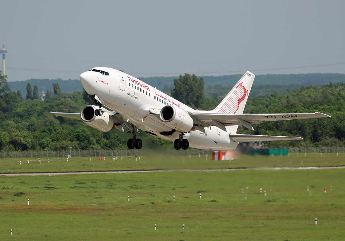 Tunisair, Boeing B 737-6H3, TS-IOM, DUS, 17.05.2017