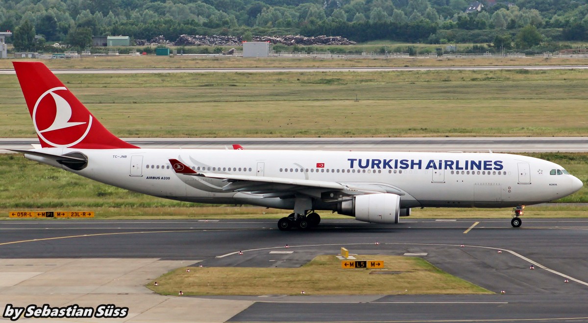 Turkish Airlines A330-202 TC-JNB @ Dusseldorf Airport. 11.6.15