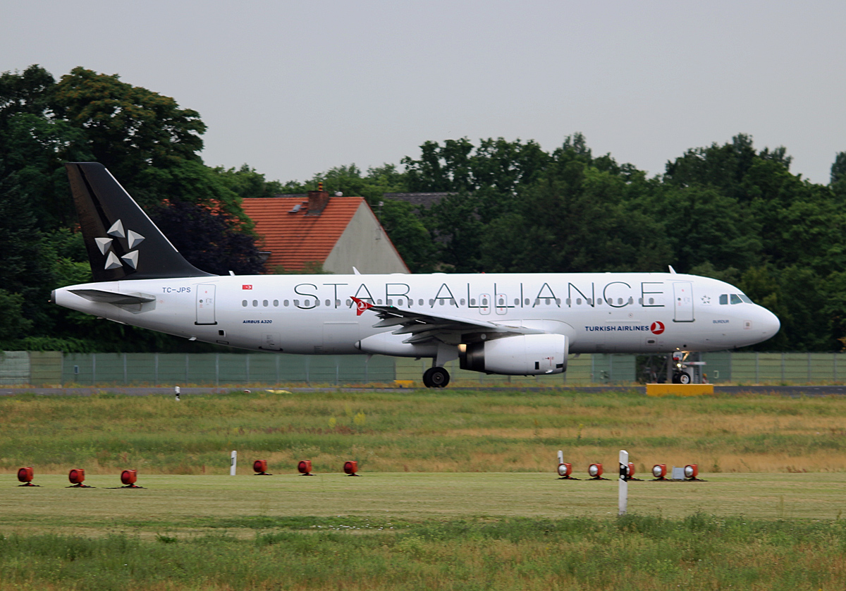 Turkish Airlines, Airbus A 320-232, TC-JPS, TXL, 20.06.2018