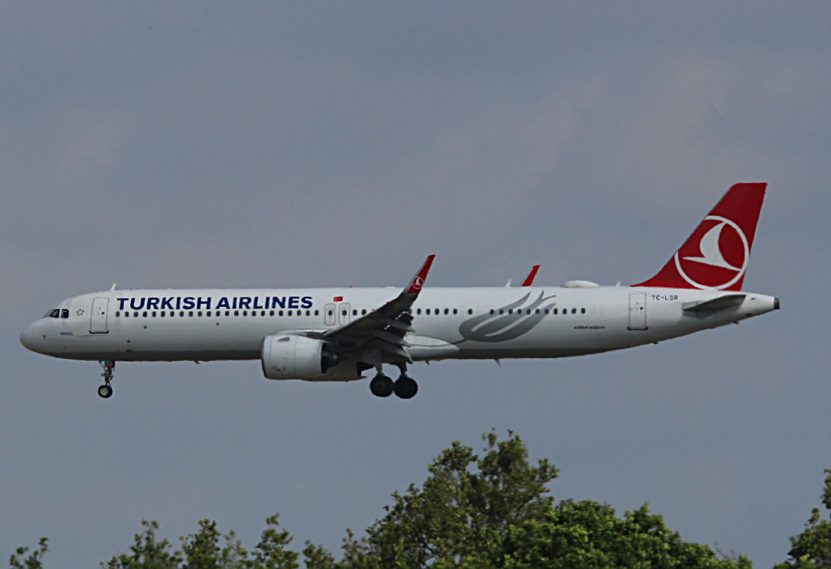 Turkish Airlines, Airbus A 321-271NX, TC-LSR, BER, 08.06.20�26