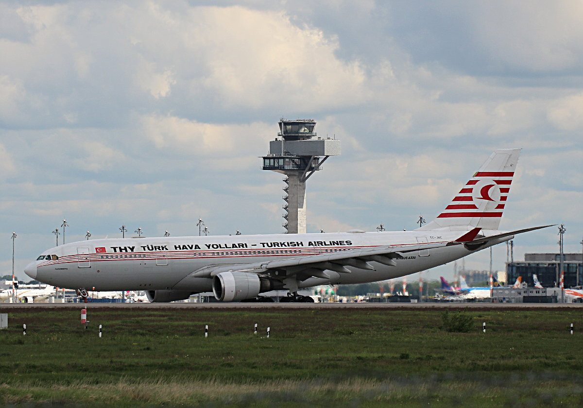 Turkish Airlines, Airbus A 330-203, TC-JNC, BER, 15.05.2026