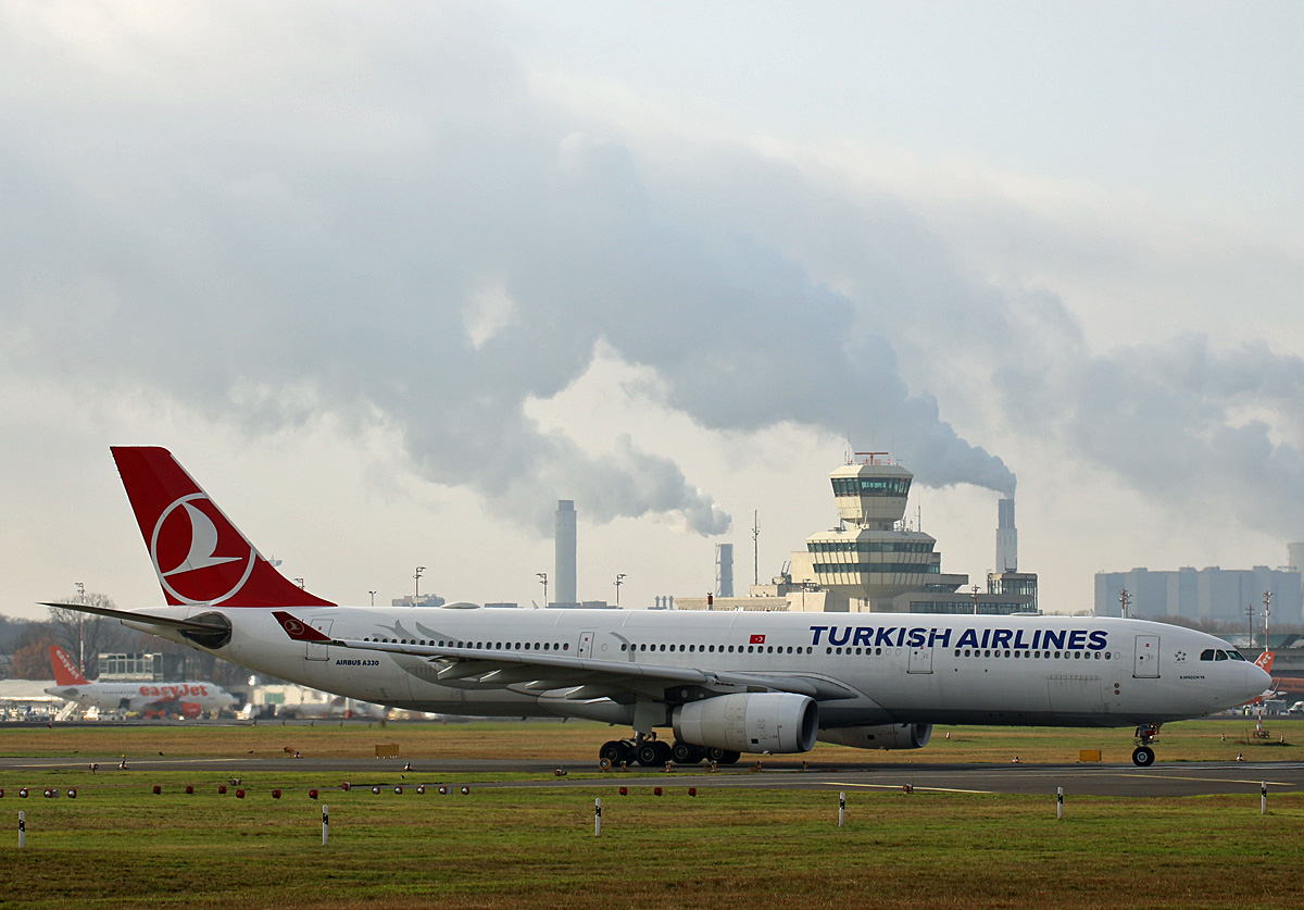 Turkish Airlines, Airbus A 330-343, TC-JNJ, TXL, 30.11.2019