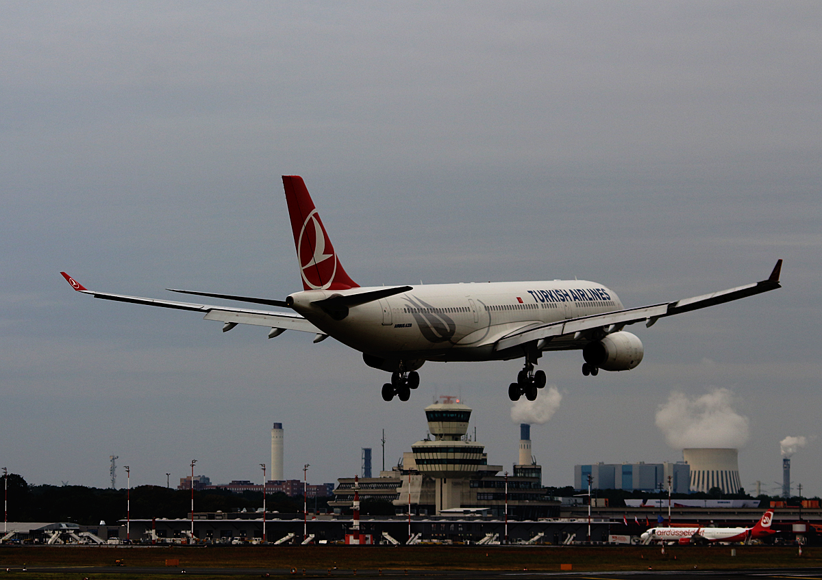 Turkish Airlines, Airbus A 330-343X, TC-JNN, TXL, 04.09.2016