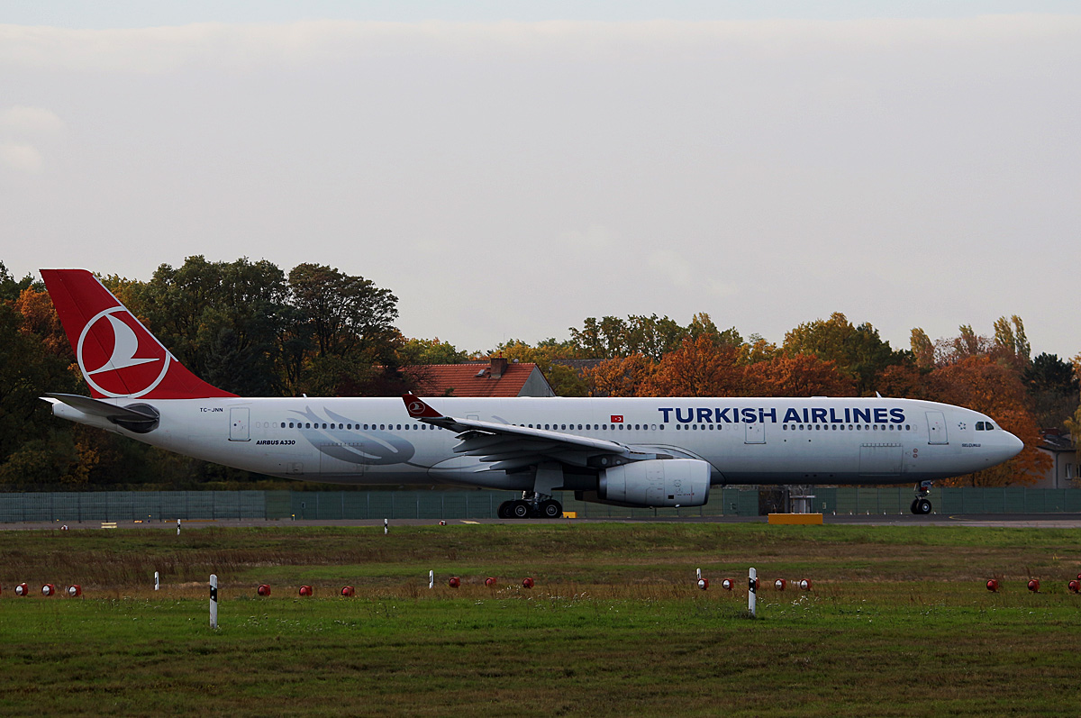 Turkish Airlines, Airbus A 330-343X, TC-JNN, TXL, 29.10.2016