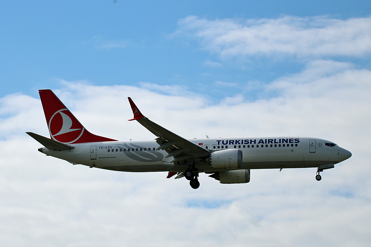 Turkish Airlines, Boeing B 737 Max 8, TC-LCL, BER, 21.05.2022