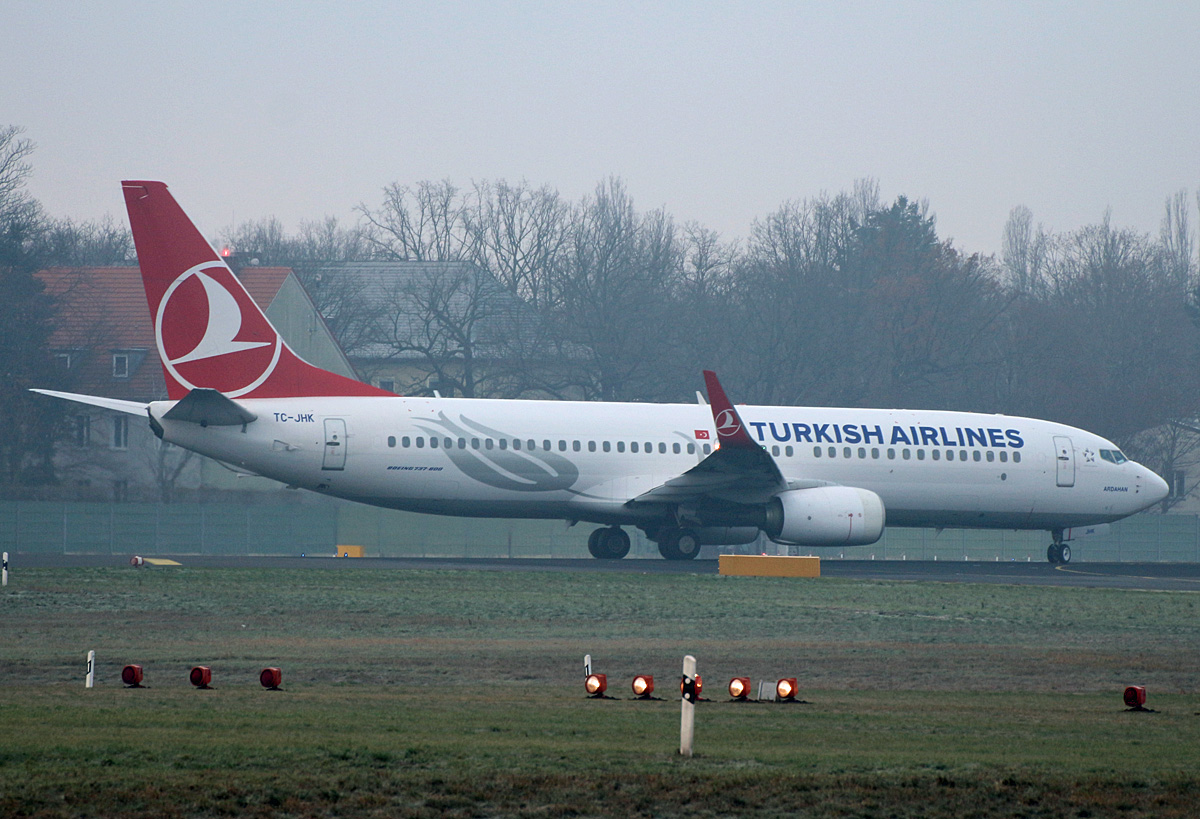 Turkish Airlines, Boeing B 737-8F2, TC-JHK, TXL, 30.11.2019