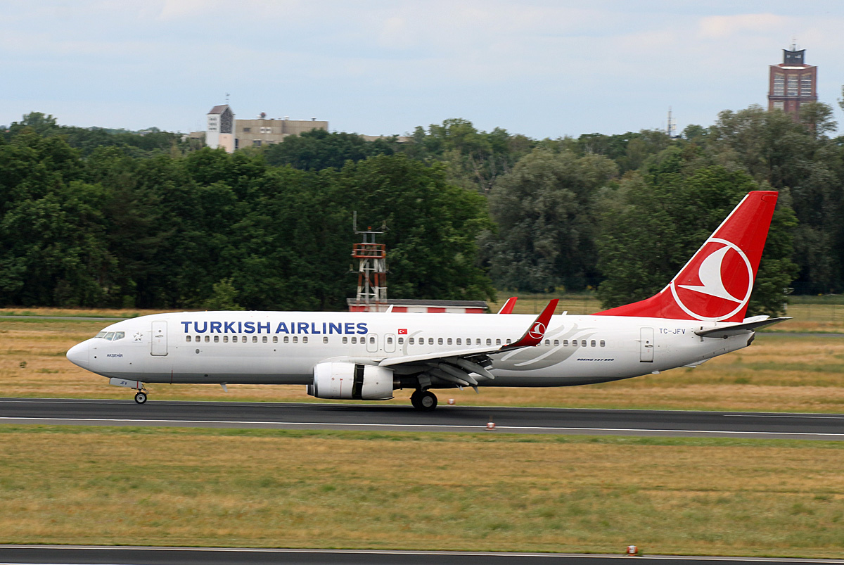Turkish Airlines, Boeing B 737-8F2, TC-JFV, TXL, 05.07.2020