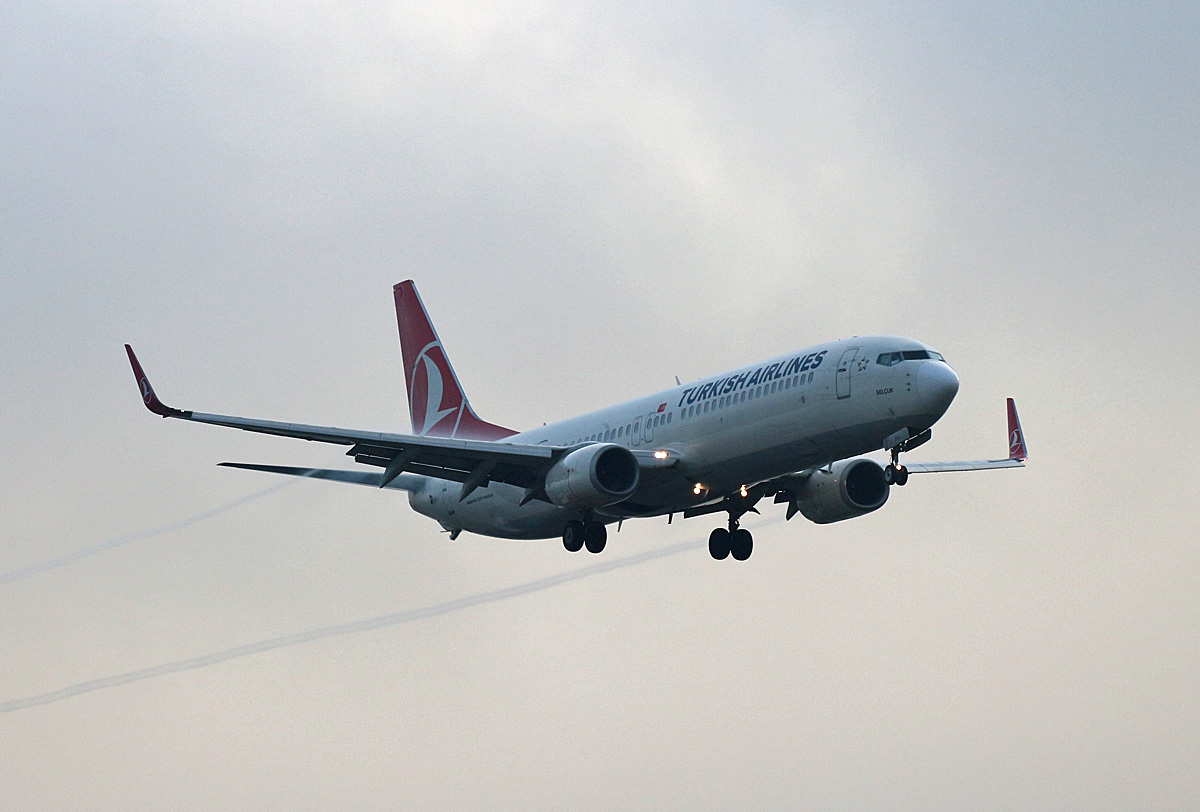Turkish Airlines, Boeing B 737-9F2, TC-JYA, TXL, 30.11.2019