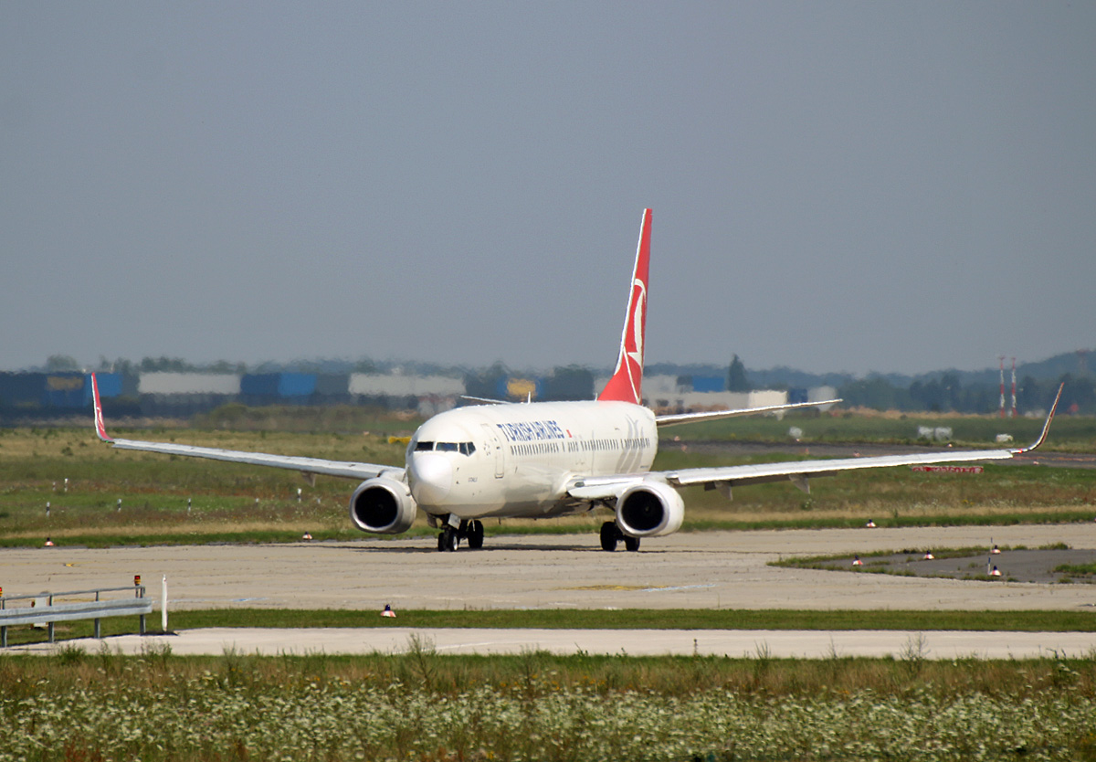 Turkish Airlines, Boeing B 737-9F2, TC-JYL, BER, 24.07.2021